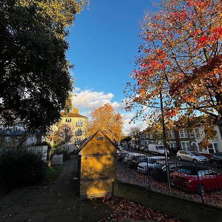 1-Bed Flat With Fast Wi-Fi In Prime Location 15Mins From Central Londres Extérieur photo