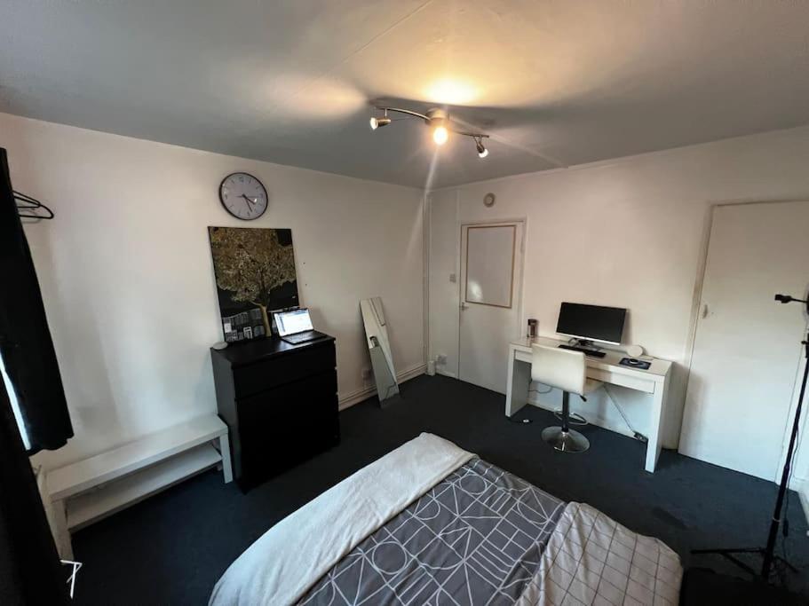 1-Bed Flat With Fast Wi-Fi In Prime Location 15Mins From Central Londres Extérieur photo